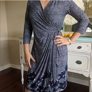 Motherhood Navy Blue Chevron Floral Wrap Dress 3/4 Sleeve Knee Length Maternity